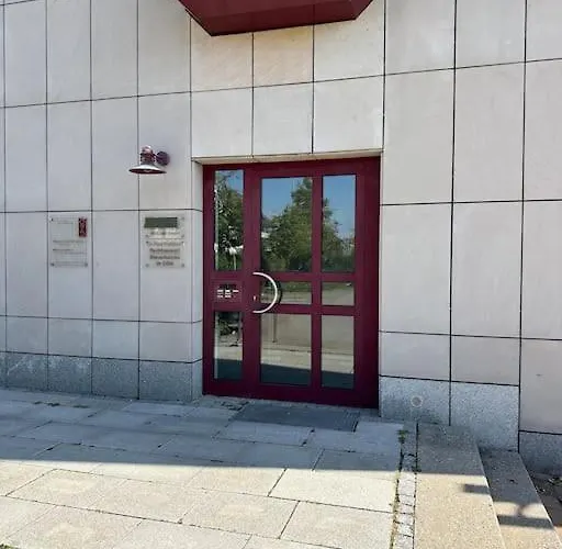 Einzimmerwohnung Mit Tiefgarage 公寓