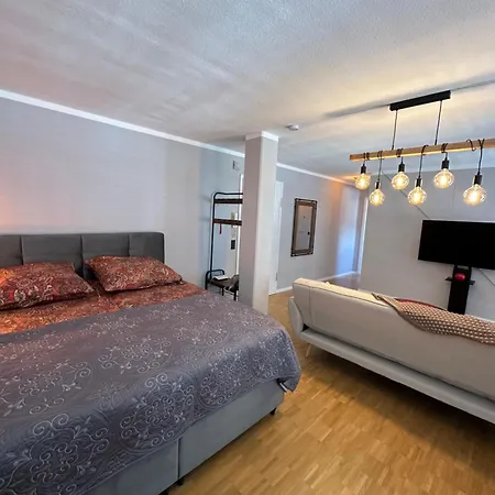 Apartment Einzimmerwohnung Mit Tiefgarage Bei Nuernberg Stein bei Nurnberg